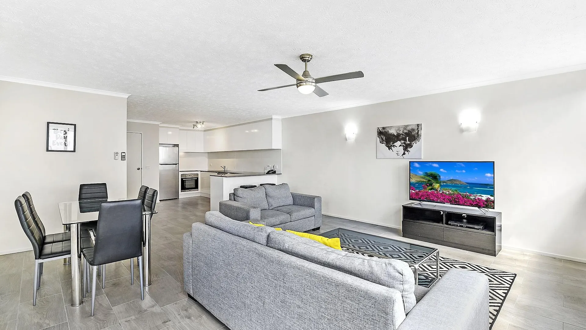 Broadbeach Travel Inn Apartments Gold Coast Australia