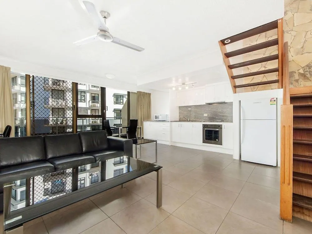 Broadbeach Travel Inn Apartments Gold Coast Aparthotel
