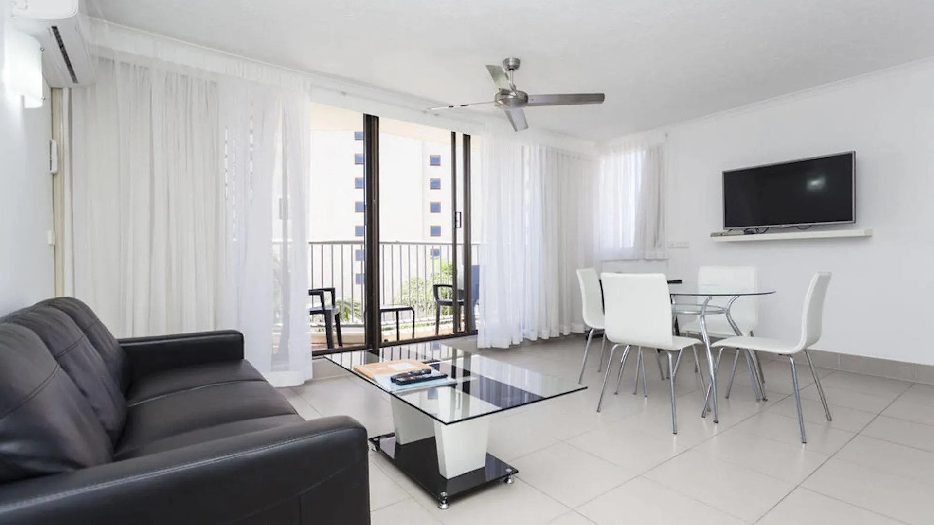 Broadbeach Travel Inn Apartments Gold Coast