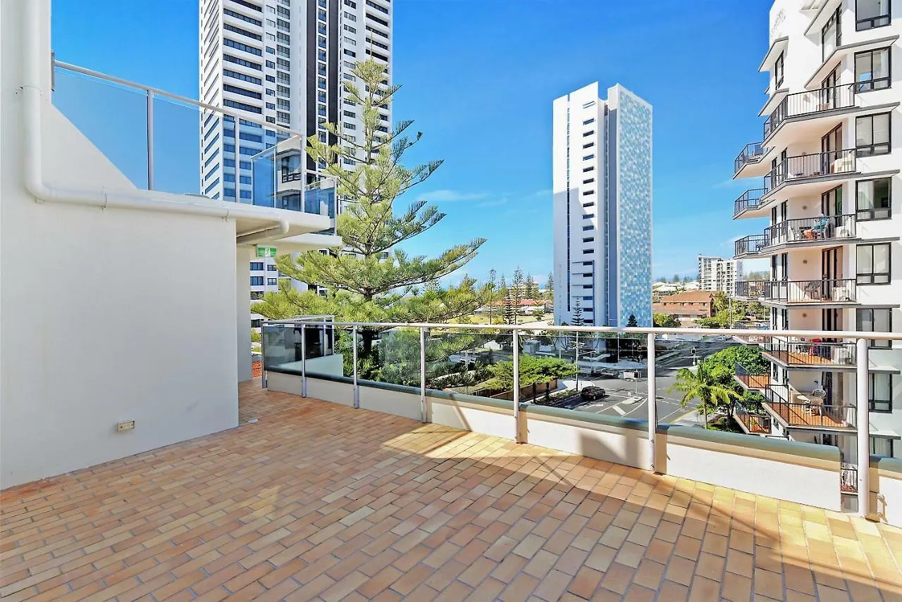 Broadbeach Travel Inn Apartments Gold Coast 3*,  Australia